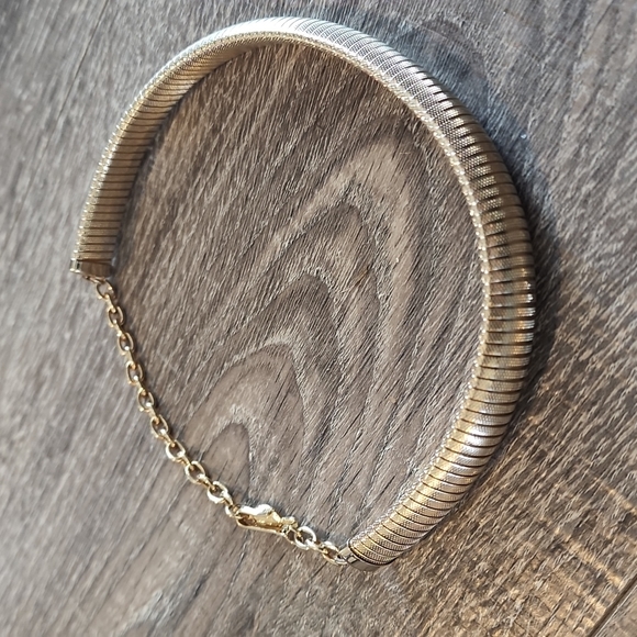 Vintage Sarah Coventry Goldtone Necklace - Picture 9 of 9